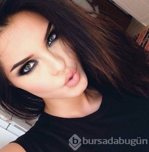 Kürt kızı sosyal medyayı salladı