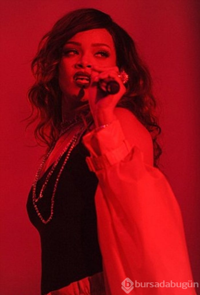 Rihanna'yı 85 bin kişi izledi