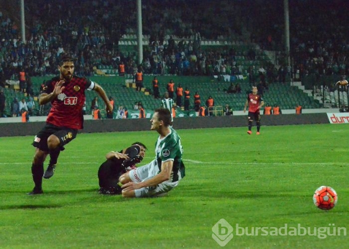 Timsah, Eskişehir'i 2 golle geçti! Sağlam gözyaşlarına boğuldu