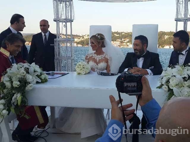 Petek Dinçöz anne oldu
