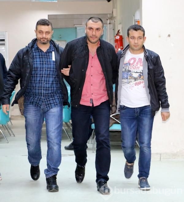 Ahmet Hakan'a saldıran 4 kişi gözaltında 