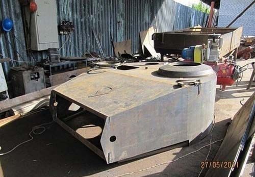 Ruslar Alman tankını bahçede yaptı
