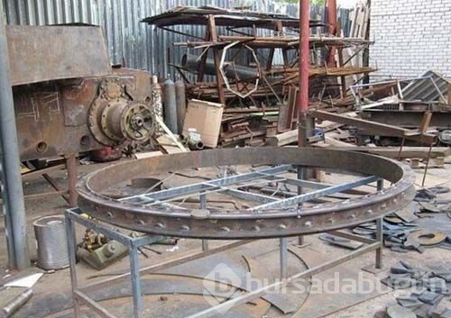 Ruslar Alman tankını bahçede yaptı