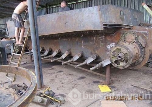 Ruslar Alman tankını bahçede yaptı
