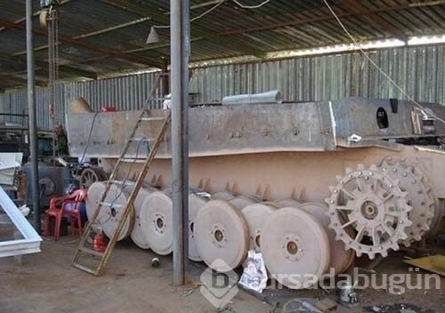 Ruslar Alman tankını bahçede yaptı