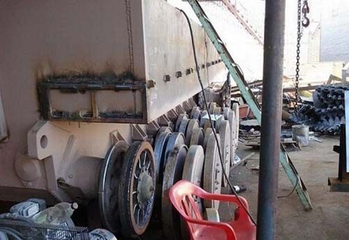 Ruslar Alman tankını bahçede yaptı