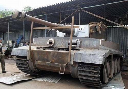 Ruslar Alman tankını bahçede yaptı