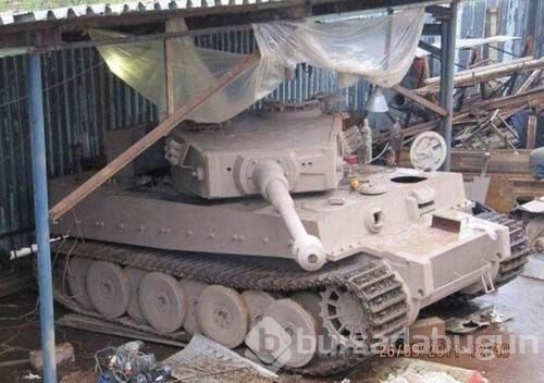 Ruslar Alman tankını bahçede yaptı