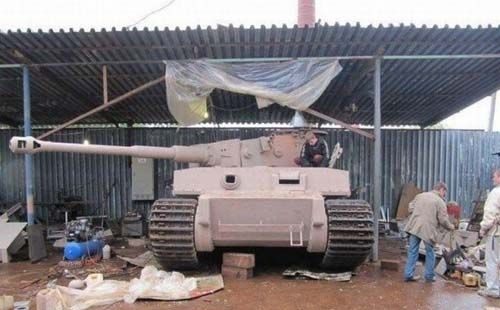 Ruslar Alman tankını bahçede yaptı