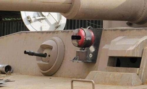 Ruslar Alman tankını bahçede yaptı