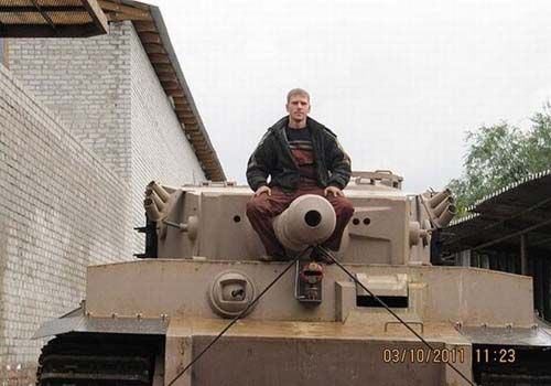 Ruslar Alman tankını bahçede yaptı