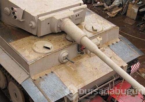 Ruslar Alman tankını bahçede yaptı