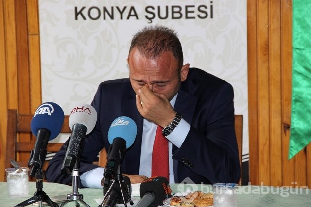 Hakemliği gözyaşlarıyla bıraktı