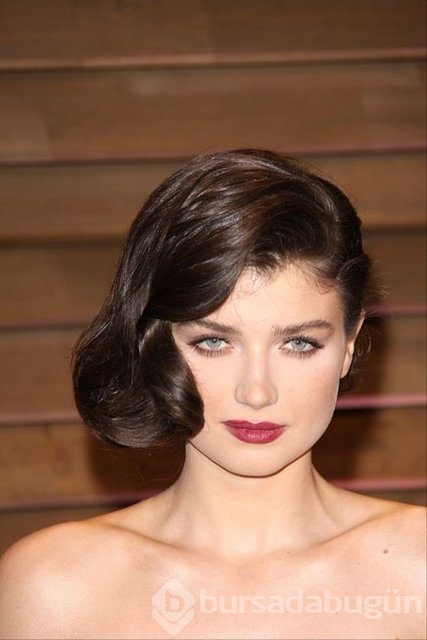 Bono'nun kızı Eve Hewson soyundu