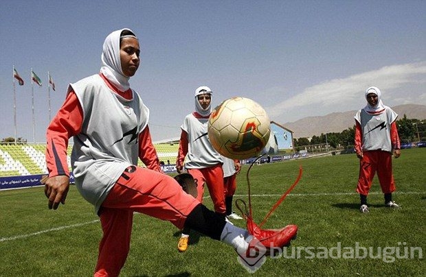 Kadın futbol takımının 8 oyuncusu erkek çıktı