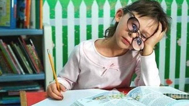 Üniversitede kız öğrencilerde stres yapan 20 neden