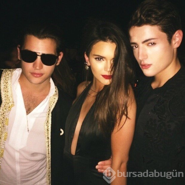Kendall Jenner Sosyal medyanın diline düştü