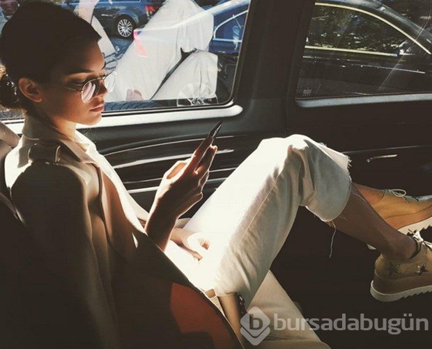 Kendall Jenner Sosyal medyanın diline düştü