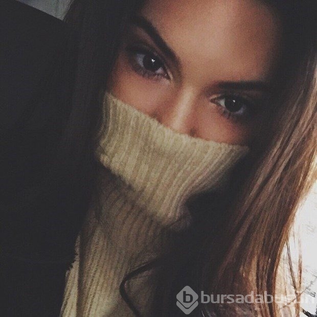Kendall Jenner Sosyal medyanın diline düştü