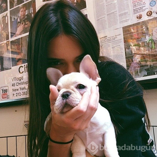Kendall Jenner Sosyal medyanın diline düştü