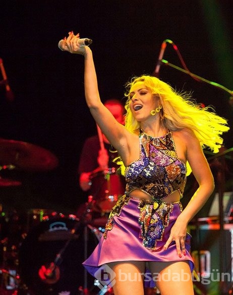 Hadise'de Madonna'ya özendi