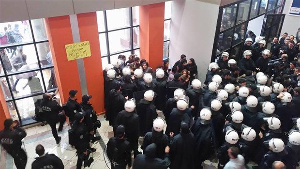 Kocaeli Üniversitesi'nde gerginlik