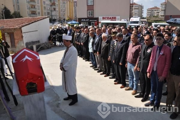 Bebeği alındıktan sonra ölen polis memuruna hüzünlü veda