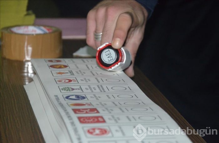 Gümrük kapılarında oy kullanma işlemi başladı