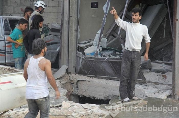 Rus savaş uçakları Suriye'nin İdlib kentinde sivil yerleşim yerlerine misket bombasıyla saldırdı