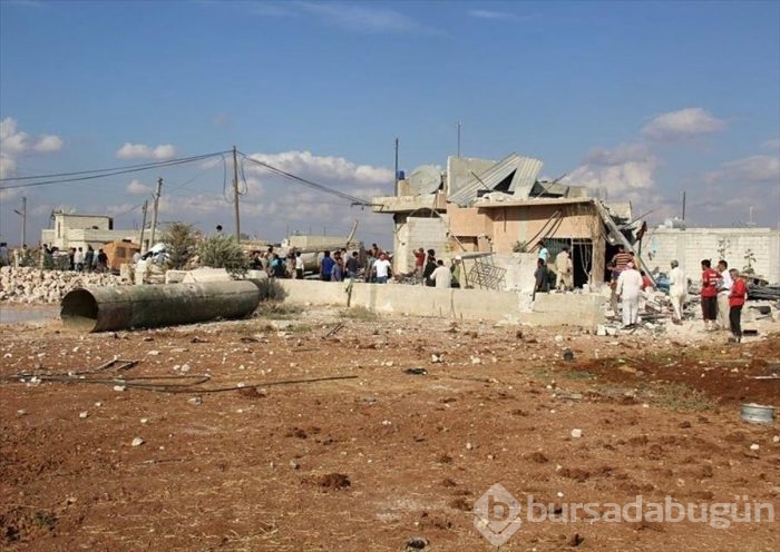 Rus savaş uçakları Suriye'nin İdlib kentinde sivil yerleşim yerlerine misket bombasıyla saldırdı