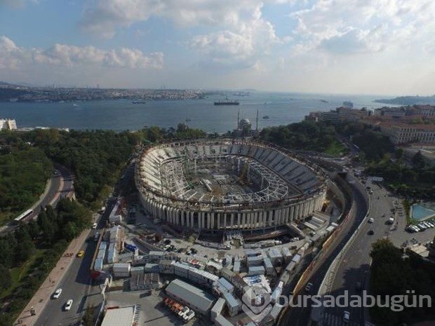 Vodafone Arena'nın çatısı yükselmeye başladı