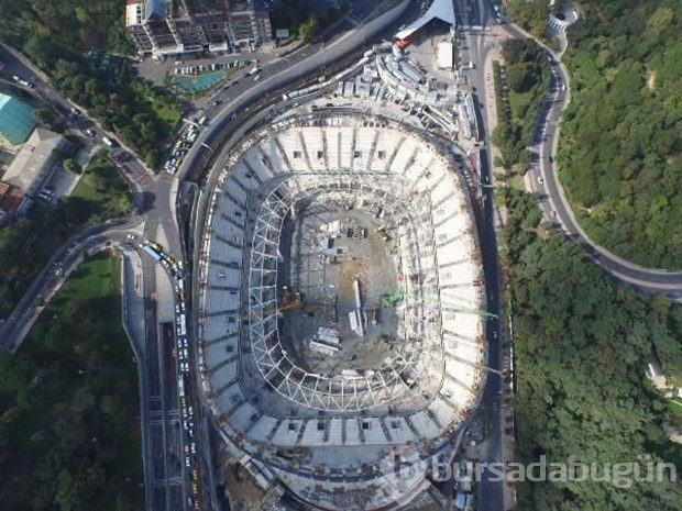 Vodafone Arena'nın çatısı yükselmeye başladı