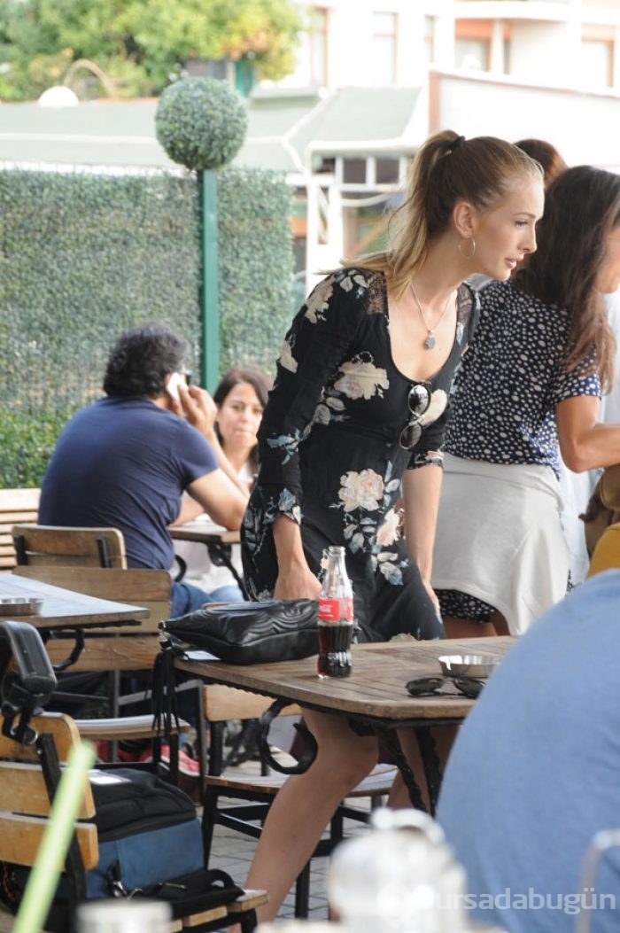 Yasemin Allen'a bir de böyle bakın