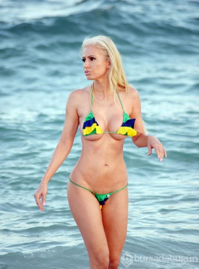 Bayan bikini plaja indi!