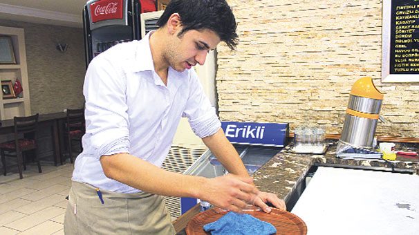 Babasının izinde