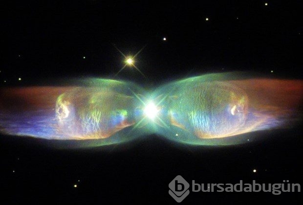 Hubble, uzayda gizemli objeler saptadı!