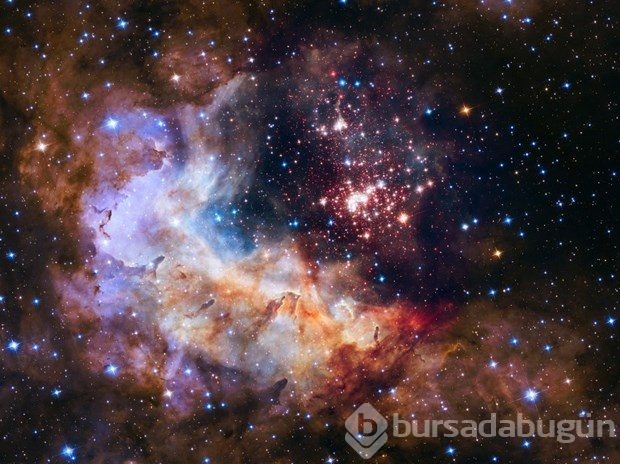 Hubble, uzayda gizemli objeler saptadı!
