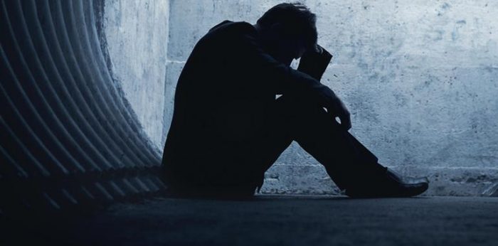 Depresyondaki kişiye söylenmeyecek 5 şey