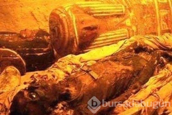 300 yıllık ceset 1 saatte çürüdü