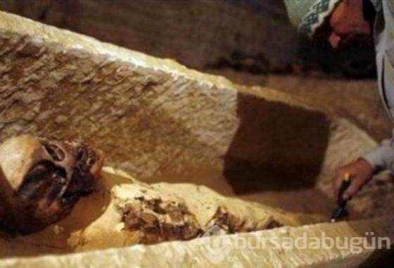 300 yıllık ceset 1 saatte çürüdü