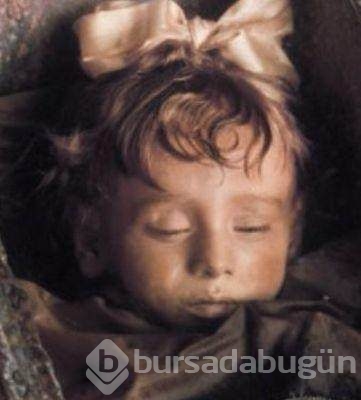300 yıllık ceset 1 saatte çürüdü