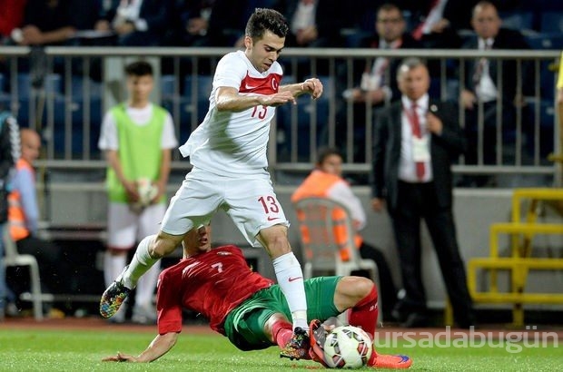 Futbolculardan zafer tweet'leri