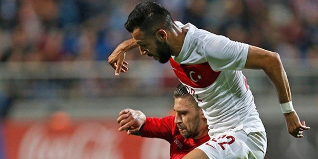 Futbolculardan zafer tweet'leri