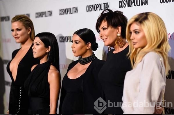 Kim Kardashian Cosmopolitan'ın 50.Yılında