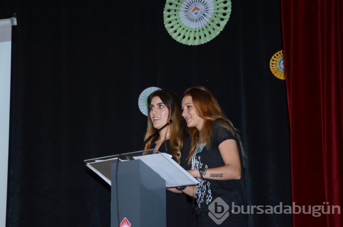 En çağdaş yöntemleri araştırıp kullanıyor...