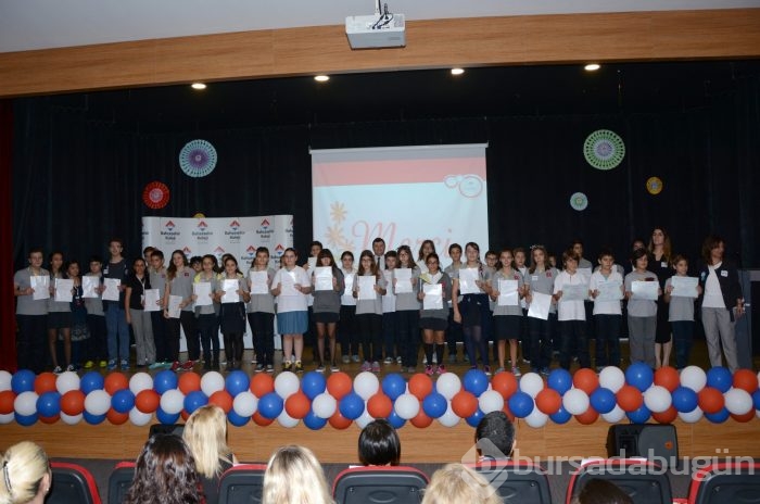 En çağdaş yöntemleri araştırıp kullanıyor...