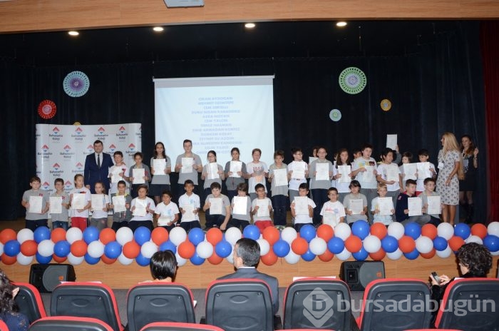 En çağdaş yöntemleri araştırıp kullanıyor...