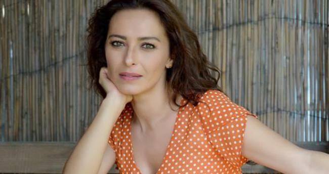 Ayça Bingöl'e çifte sürpriz