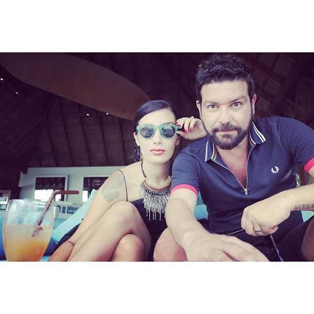 İrem Derici ve kocasından rekor