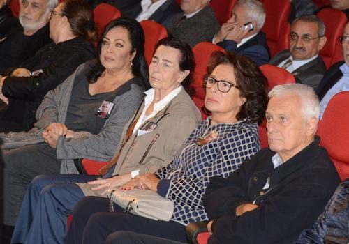 Fatma Girik Memduh Ün'e böyle veda etti!